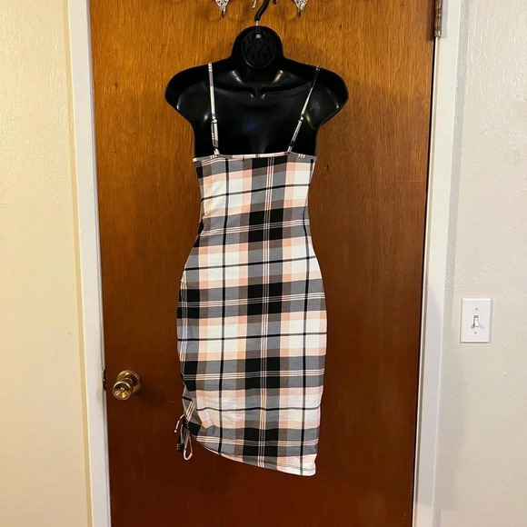 J for Justify Pink, White and Black Plaid Pattern Dress with Sinch Side - Picture 13 of 14